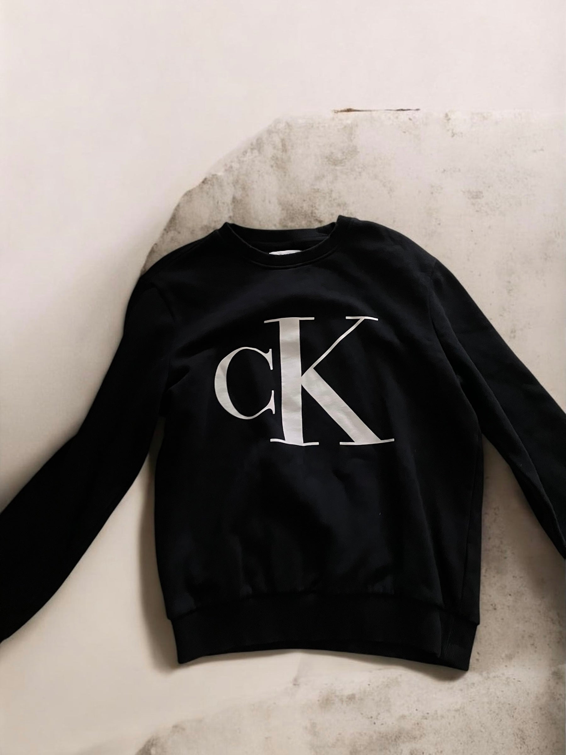 Vintage Black Calvin Klein Oversized Unisex Crewneck Sweatshirt